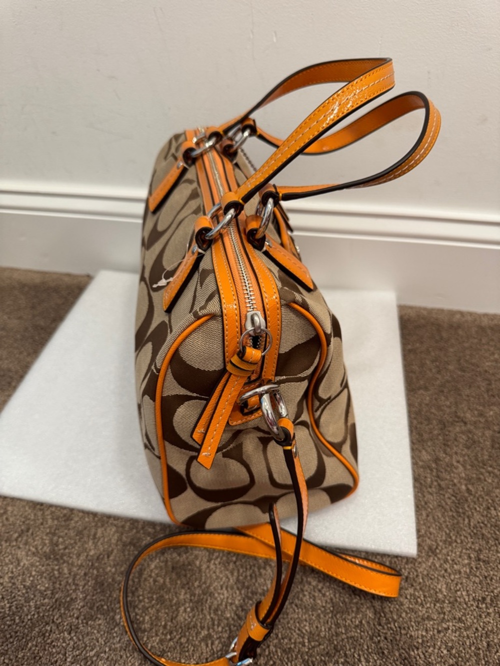 🍊 PRISTINE NWOT Coach Signature Stripe Satchel — Orange Spice - Picture 5 of 10
